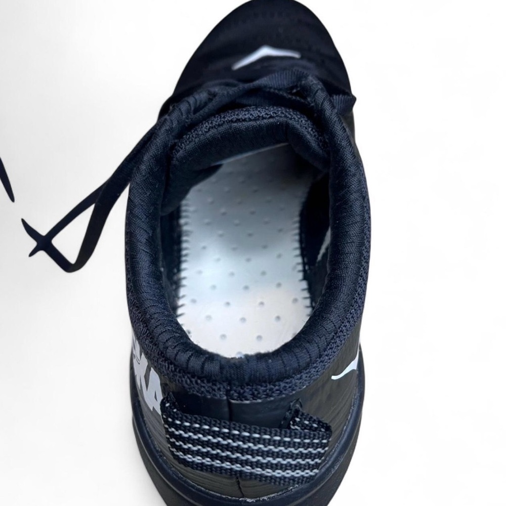 Hoka Women’s 7.5 Black Athletic Shoes Arahi 4 - Picture 5 of 8